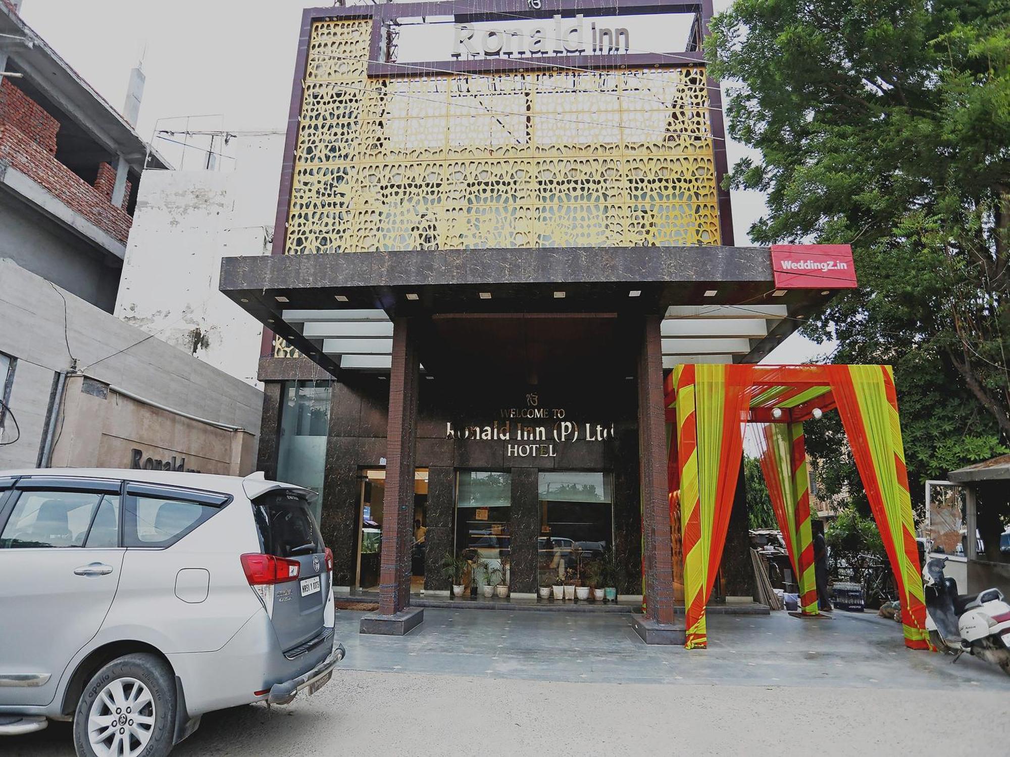 Fabhotel Ronald Inn Faridabad Eksteriør bilde