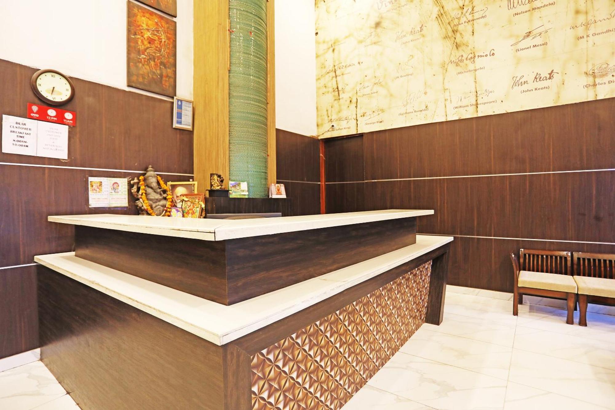 Fabhotel Ronald Inn Faridabad Eksteriør bilde