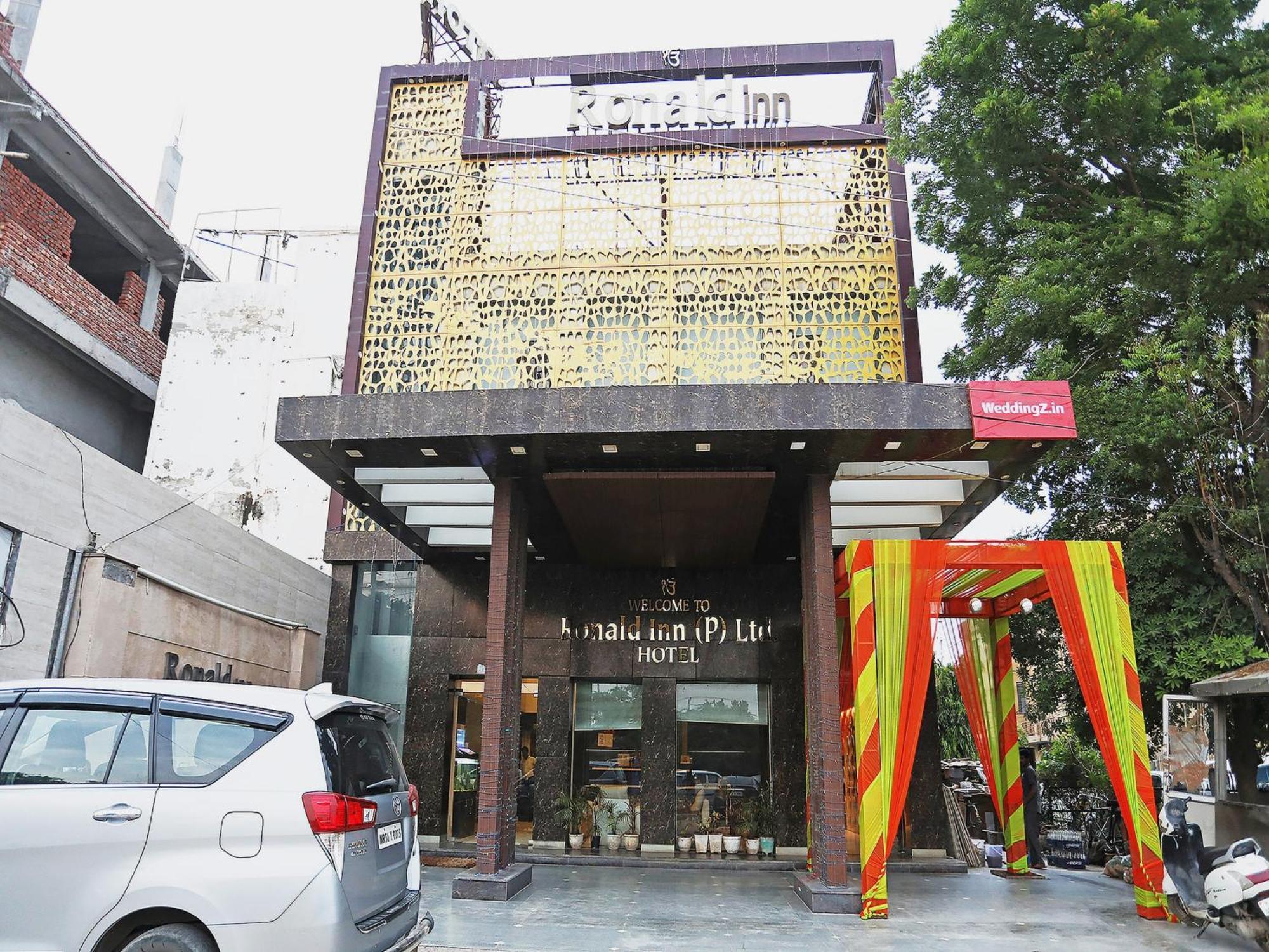 Fabhotel Ronald Inn Faridabad Eksteriør bilde