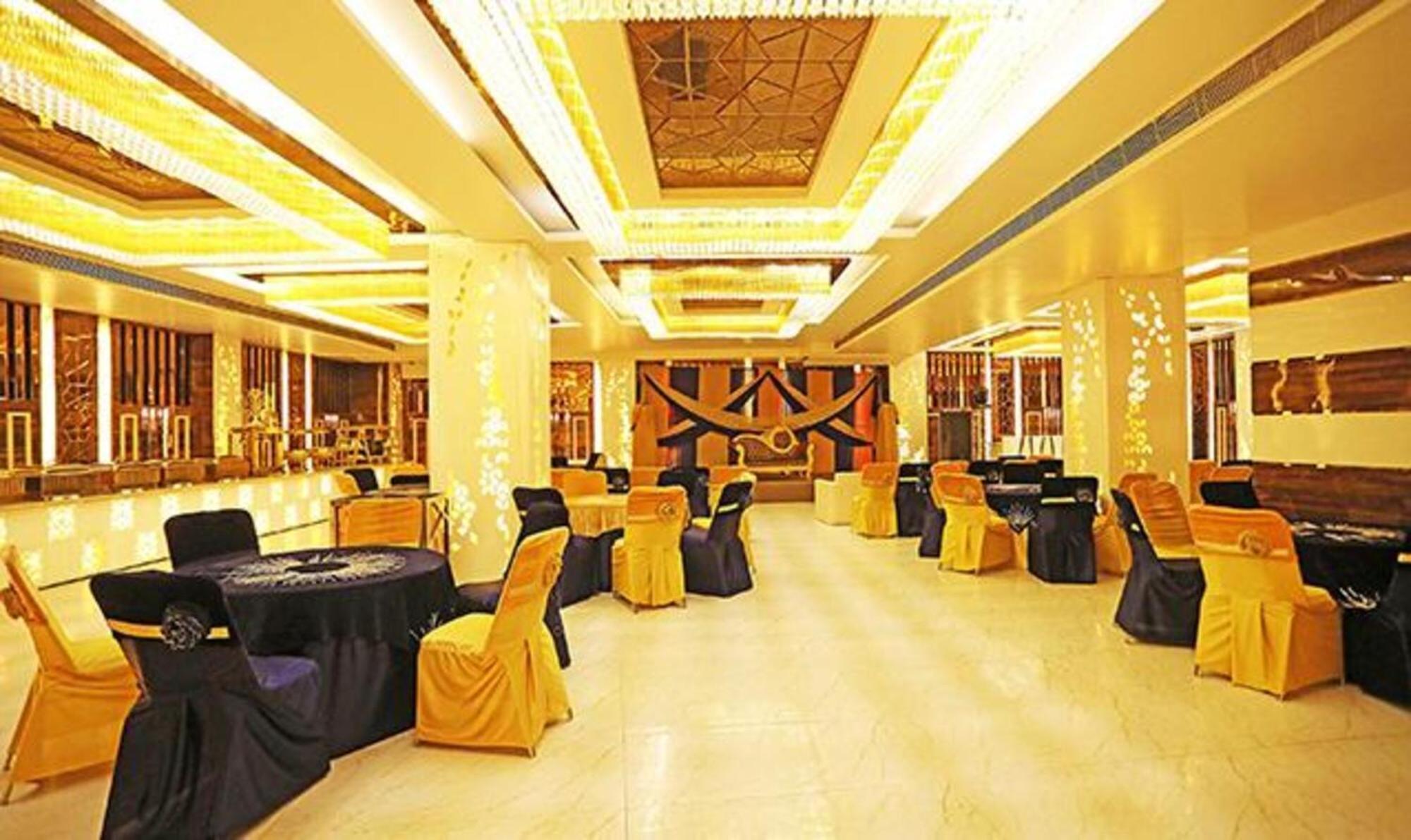 Fabhotel Ronald Inn Faridabad Eksteriør bilde